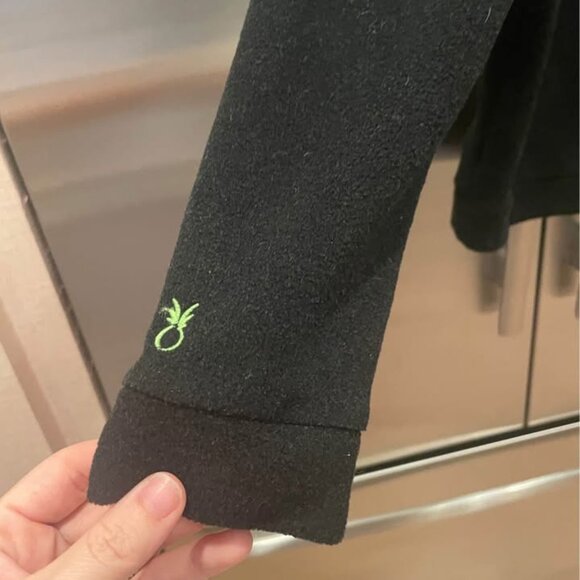 Dudley Stephens Park Slope Turtleneck in Black Vello Fleece Size Medium - Picture 4 of 5